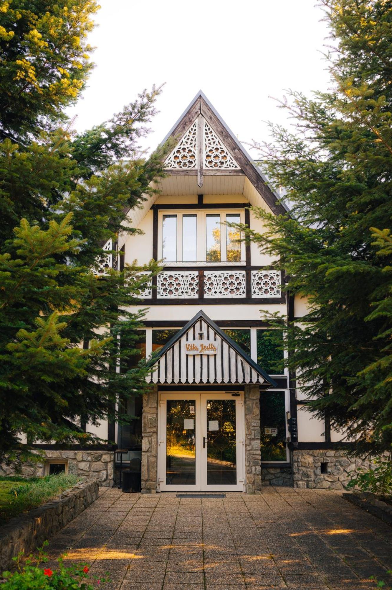 Vila Jedla Vysoké Tatry エクステリア 写真